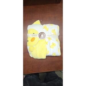 Carter's duck-themed baby bath towel set